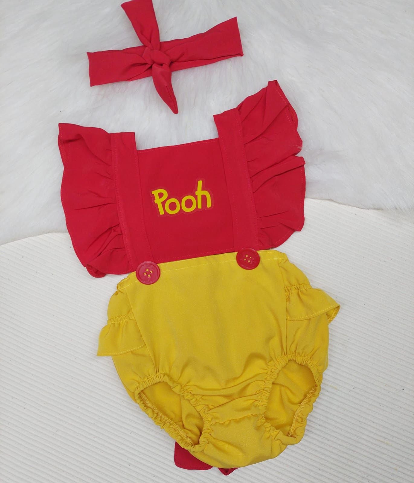Romper Jardineira Ursinho Pooh – Mesversário 🍯